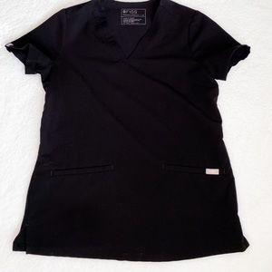 CASMA FIGS SCRUB TOP